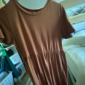 Dress, size xs but can fit anywhere up to a size m